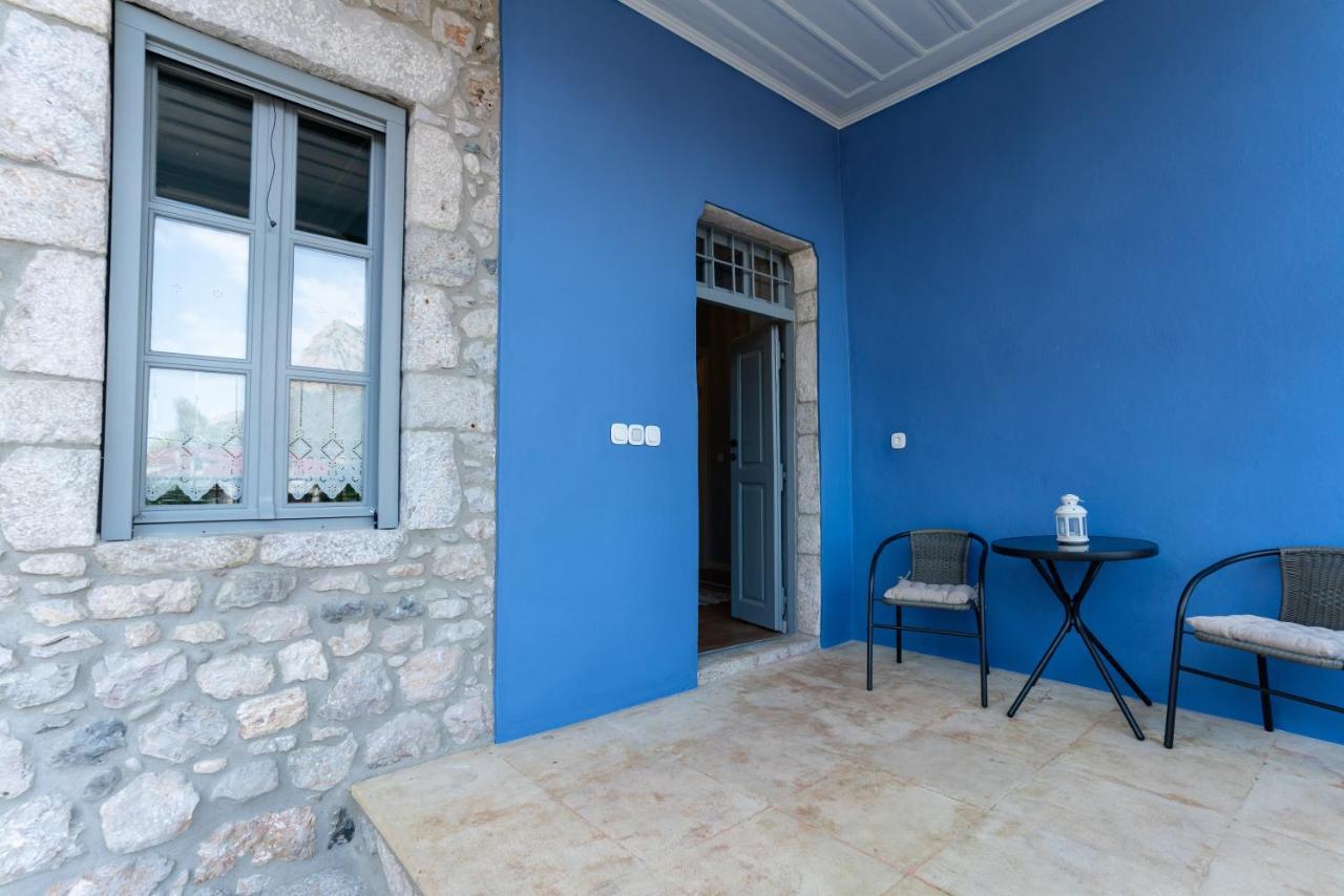 Englezena'S Guesthouse Leonídion Екстериор снимка